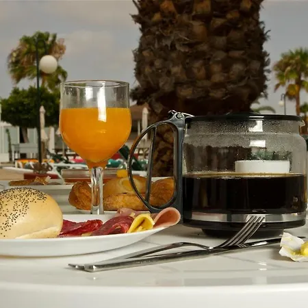 Nazaret Sol فندق